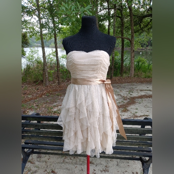Teeze Me Dresses & Skirts - TEEZE ME Beautiful Strapless party dress in Champagne
